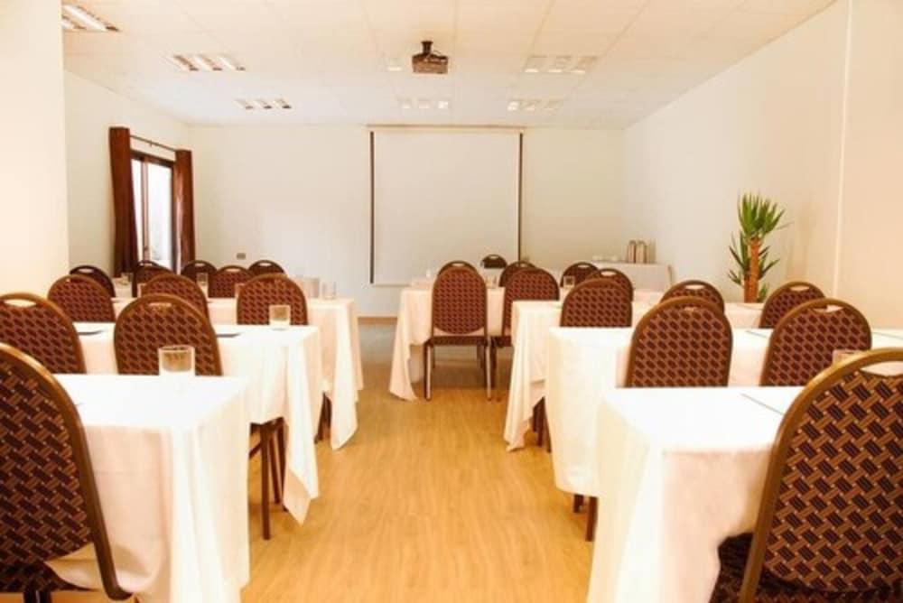 Apart Hotel Providencia Сантяго Екстериор снимка