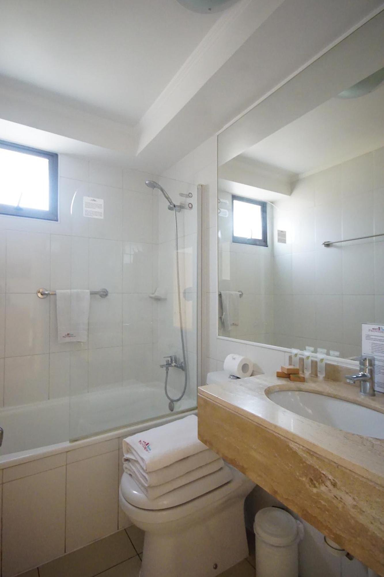 Apart Hotel Providencia Сантяго Екстериор снимка