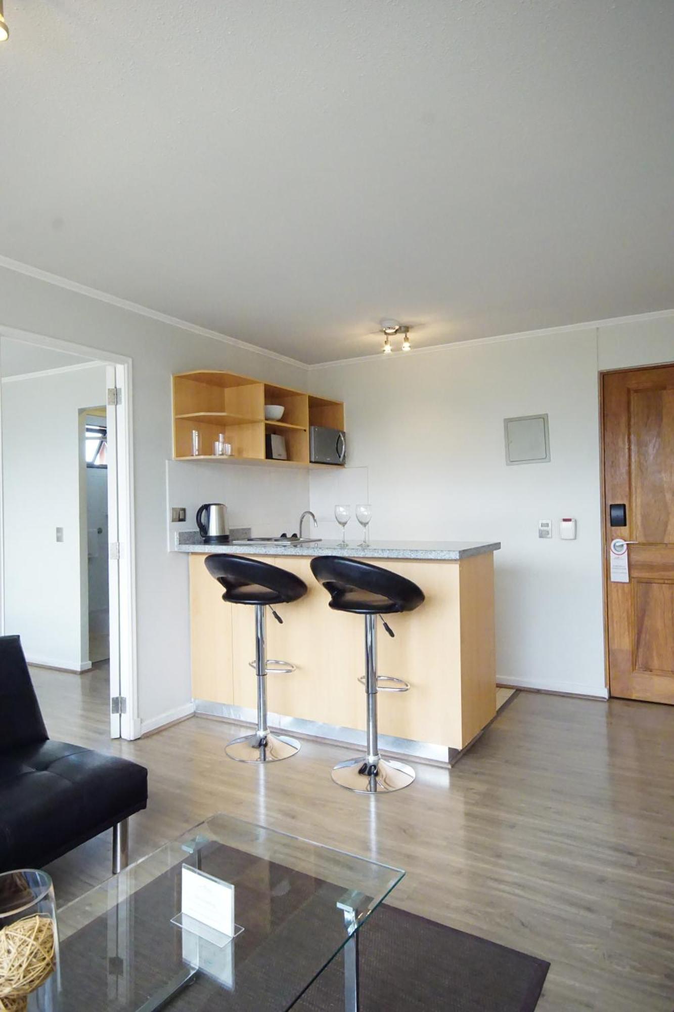 Apart Hotel Providencia Сантяго Екстериор снимка