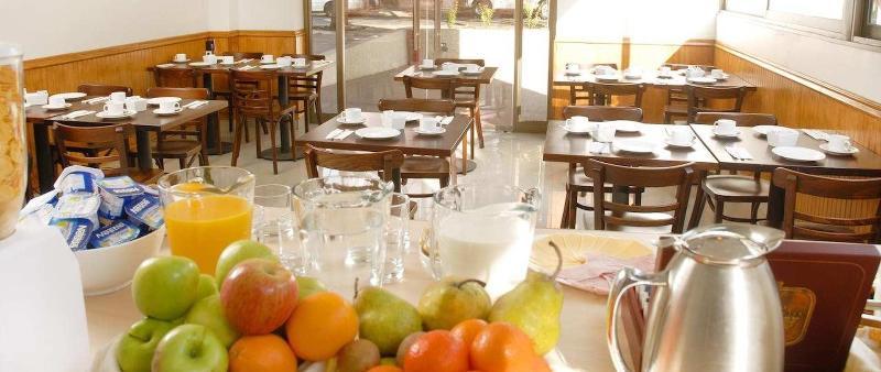 Apart Hotel Providencia Сантяго Екстериор снимка
