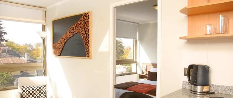 Apart Hotel Providencia Сантяго Екстериор снимка